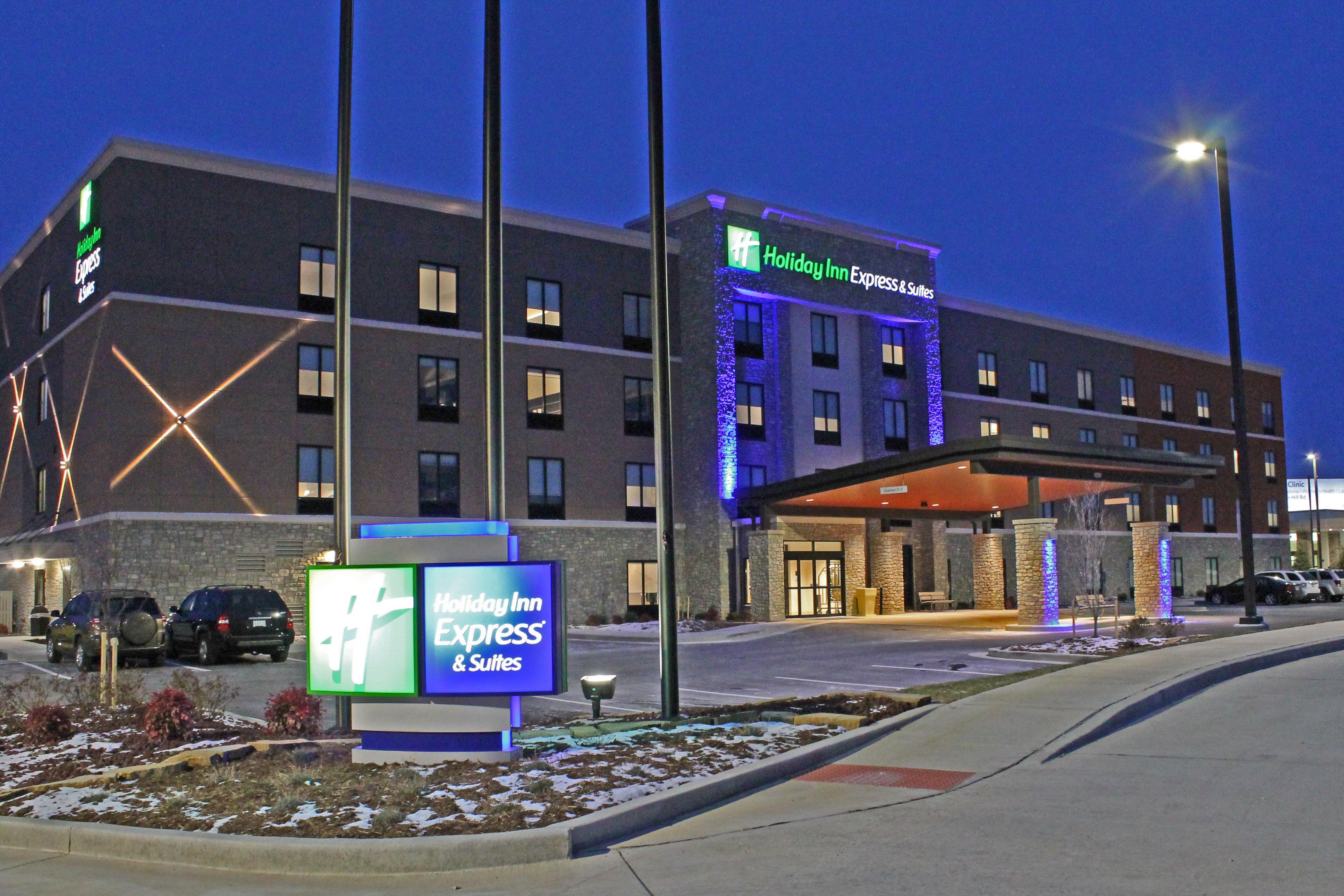 Holiday Inn Express & Suites - St. Louis South - I-55 By Ihg Mehlville Exterior photo