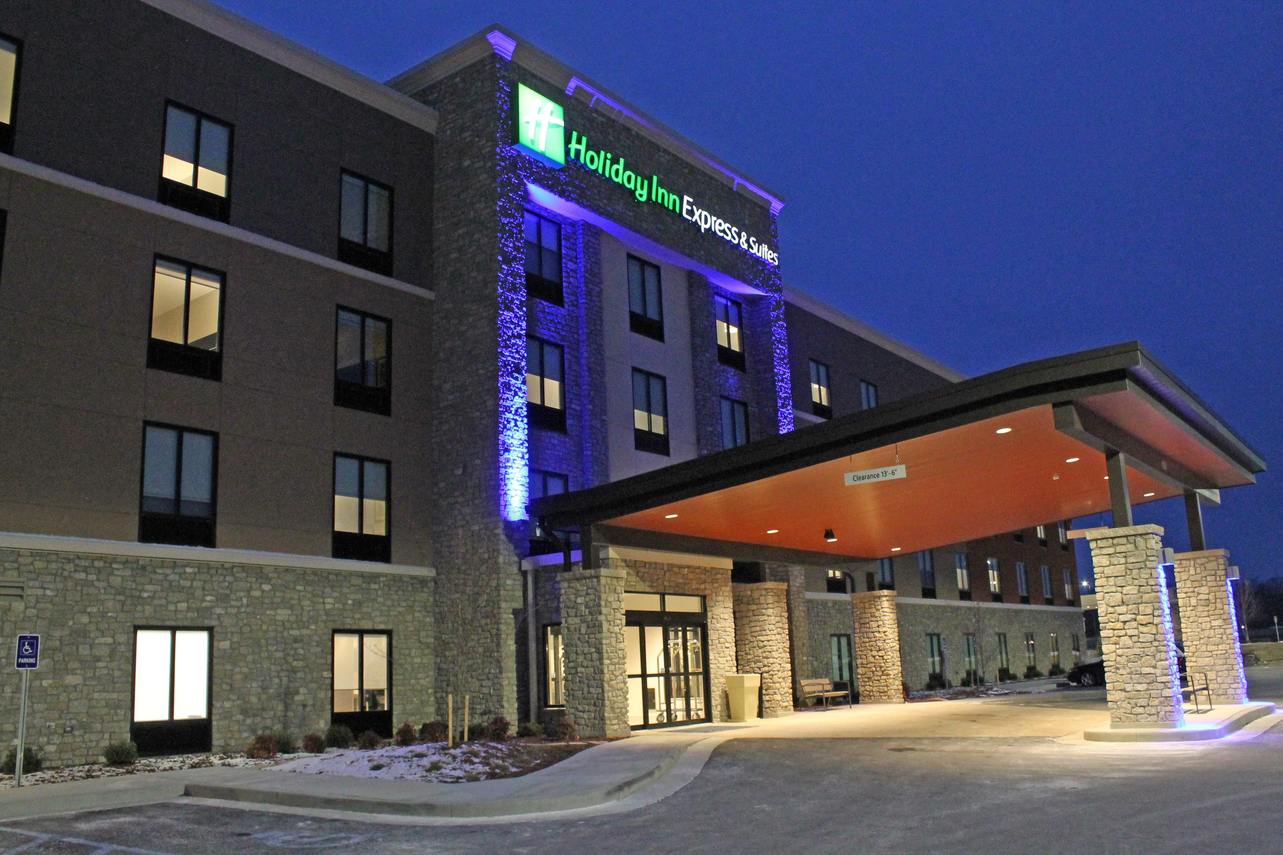 Holiday Inn Express & Suites - St. Louis South - I-55 By Ihg Mehlville Exterior photo